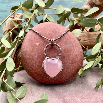 Rose_Quartz_Heart_Necklace_Bronze
