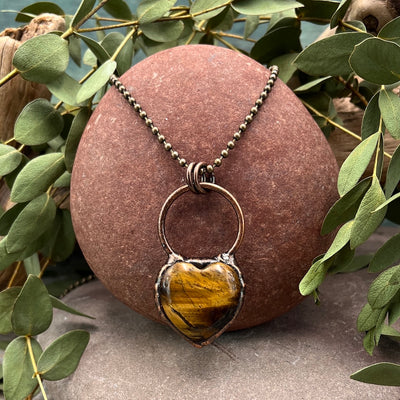 Tiger_s_Eye_Heart_Necklace_Bronze