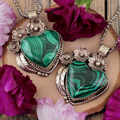JN2851-Malachite-Heart-Pendant-Tibetan-Silver-A