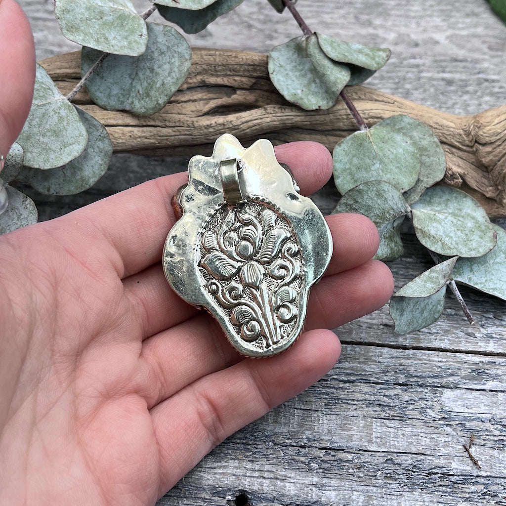 Floral Bone Skull Pendant back