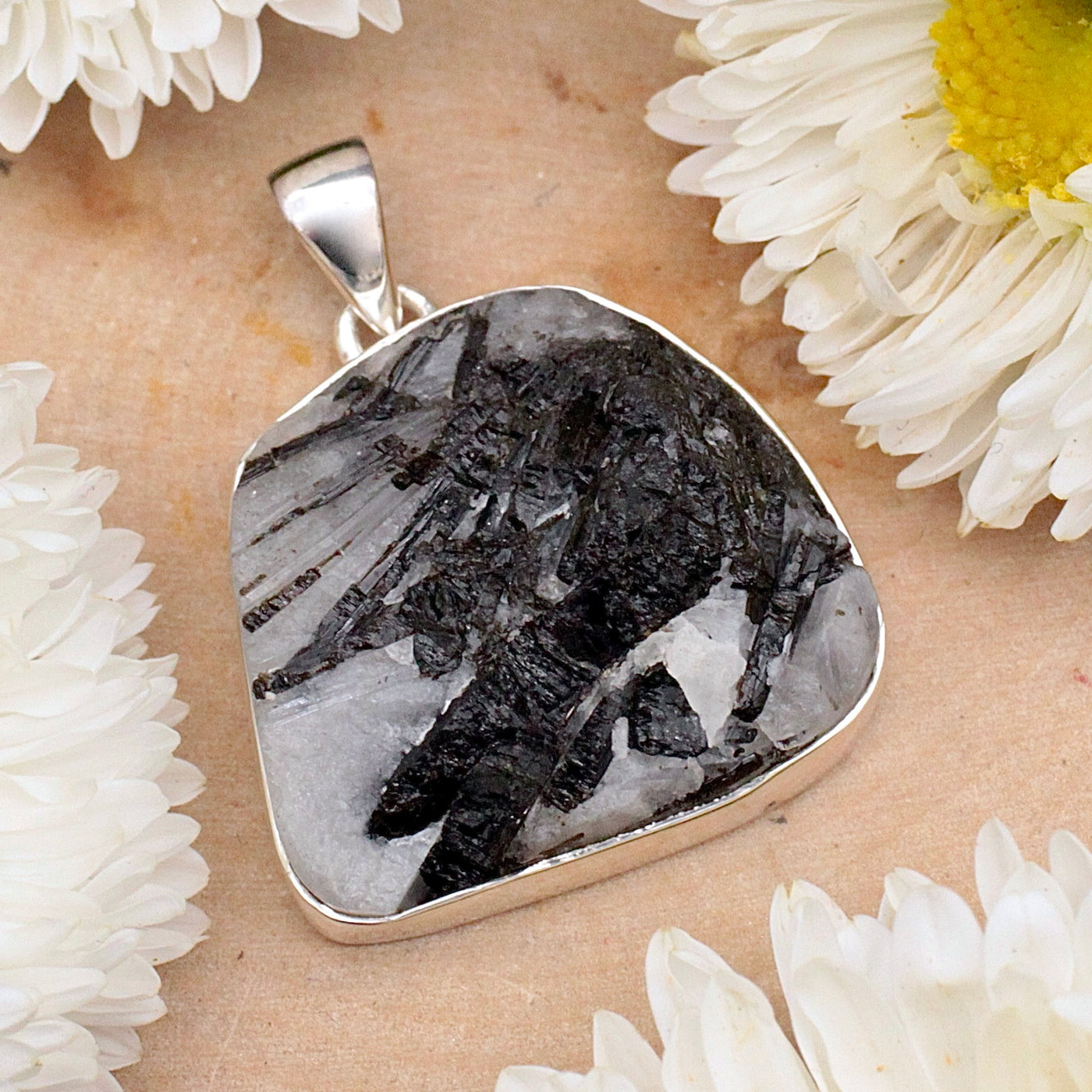 JN2930-Black-Tourmaline-Pendant-Sterling-Silver-J
