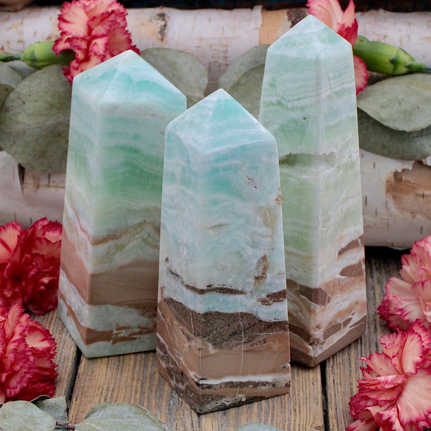 RC10175-Caribbean-Calcite-Obelisk-A