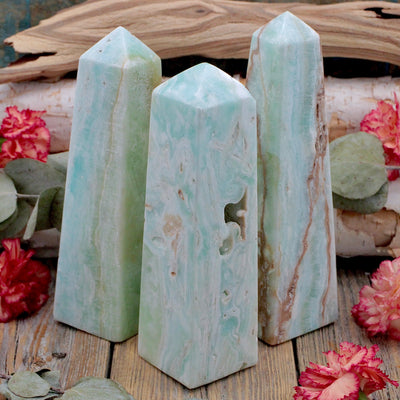 RC10178-Caribbean-Calcite-Obelisk-D