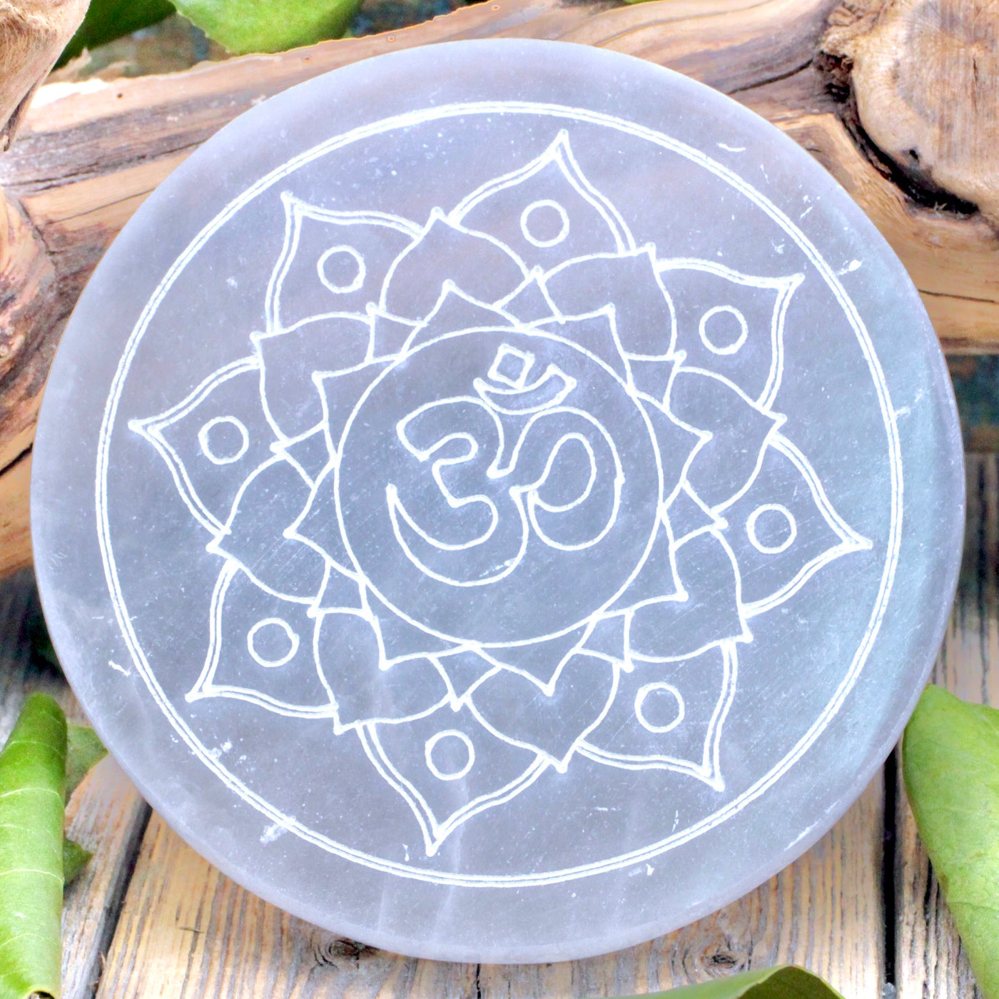 RC7465-Selenite-Om-Charging-Plate-1