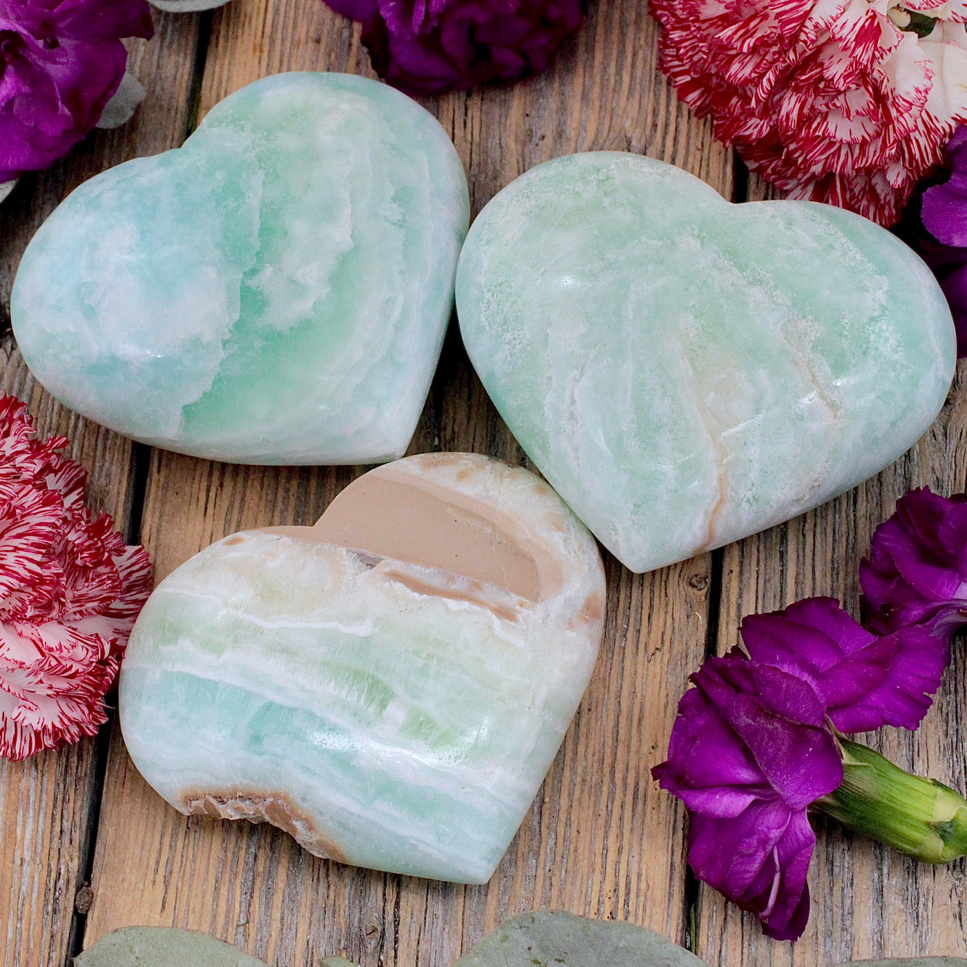 RC9980-Caribbean-Calcite-Heart-B
