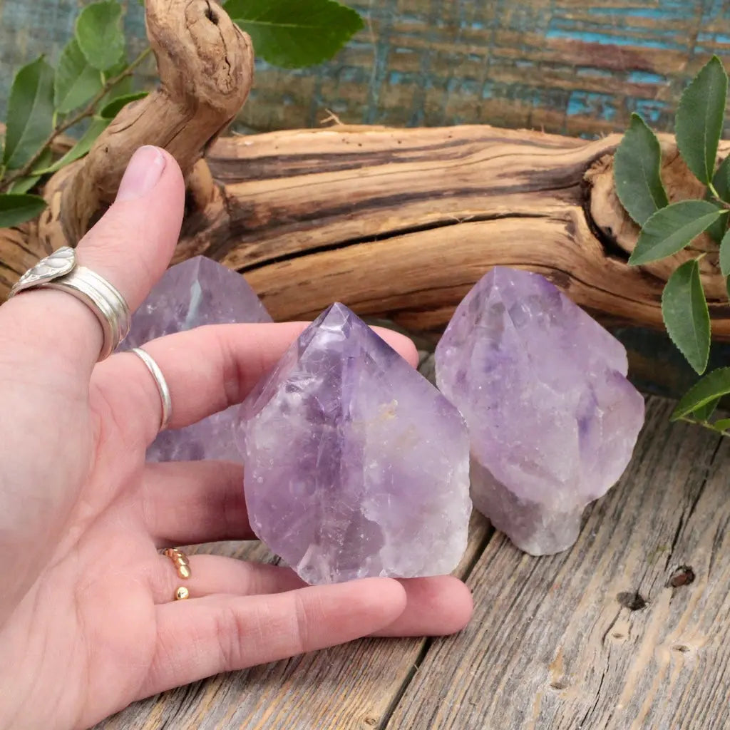 Amethyst Power Point Medium hand